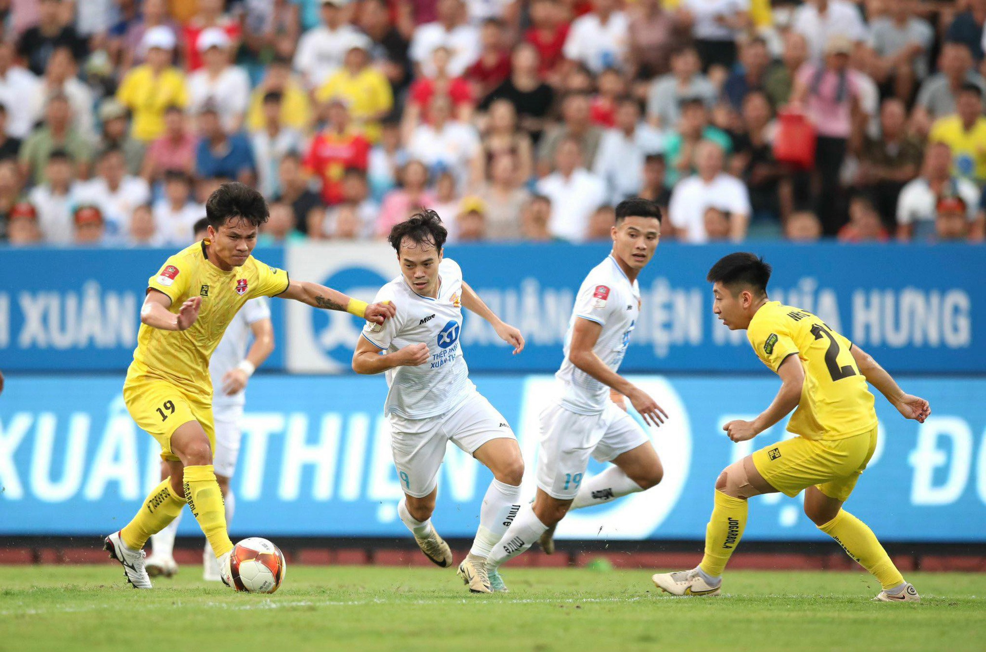 Nhận định soi kèo Hải Phòng vs Nam Định lúc 19h15 ngày 1/11/2024 nhan-dinh-soi-keo-hai-phong-vs-nam-dinh-luc-19h15-ngay-1-11-2024-1