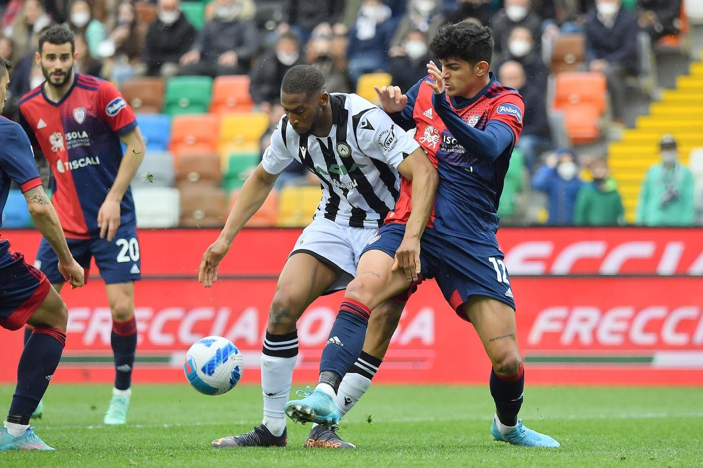 Nhận định soi kèo Udinese vs Cagliari lúc 23h30 ngày 25/10/2024 nhan-dinh-soi-keo-udinese-vs-cagliari-luc-23h30-ngay-25-10-2024-1