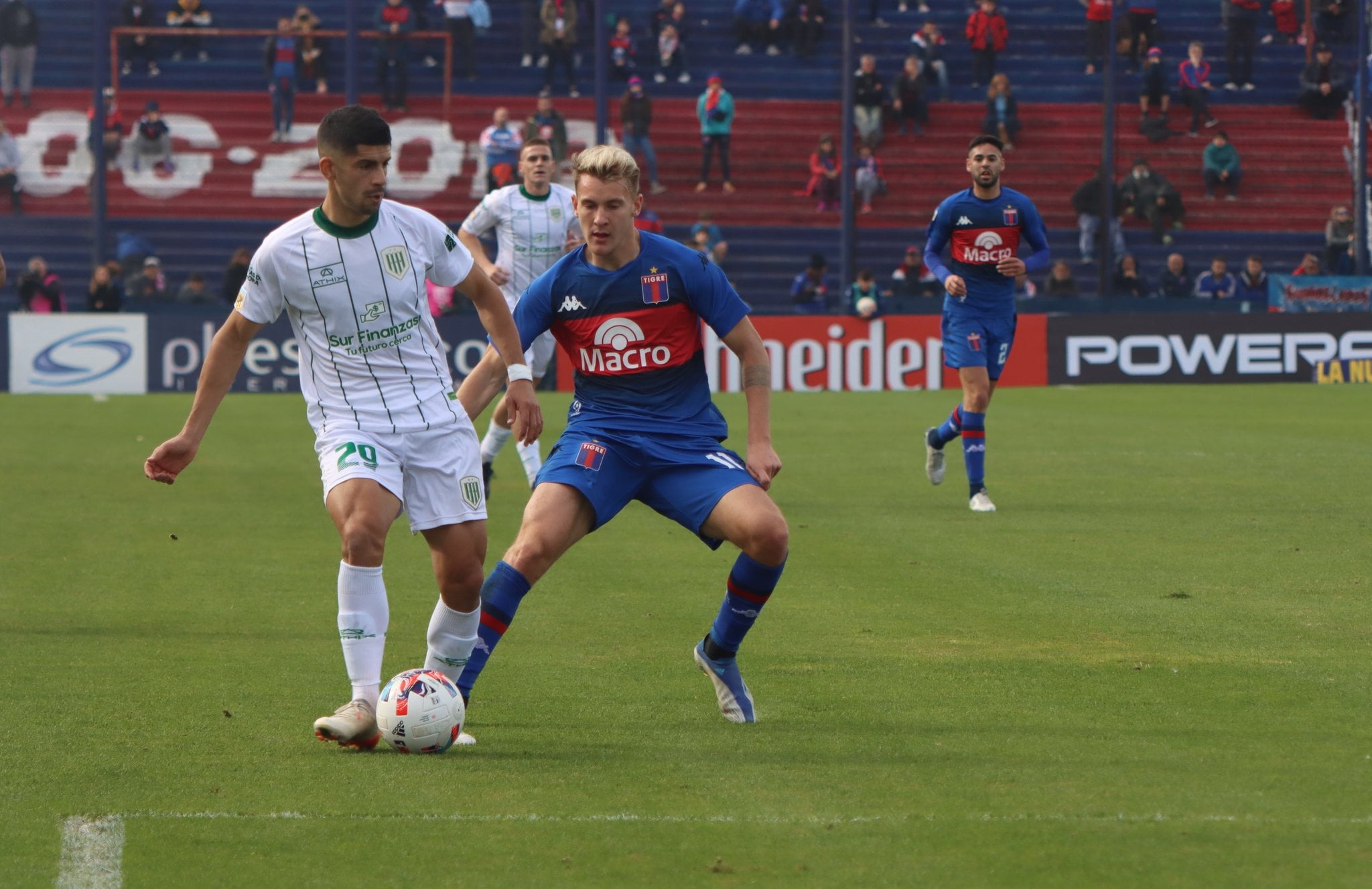 Nhận định soi kèo Banfield vs Tigre lúc 03h00 ngày 19/11/2024 nhan-dinh-soi-keo-banfield-vs-tigre-luc-03h00-ngay-19-11-2024-1