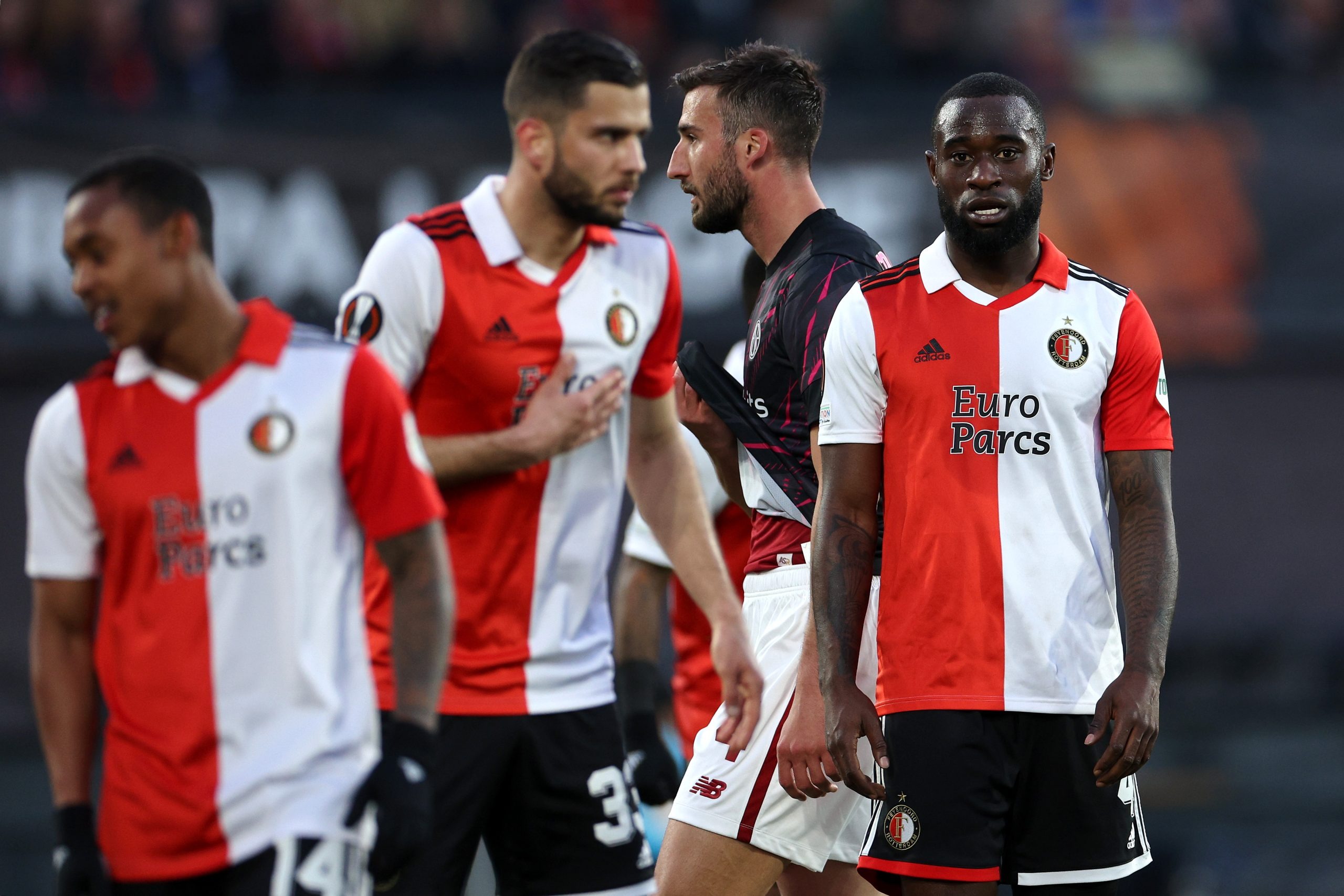 Nhận định soi kèo Feyenoord vs Salzburg lúc 03h00 ngày 7/11/2024 nhan-dinh-soi-keo-feyenoord-vs-salzburg-luc-03h00-ngay-7-11-2024-1