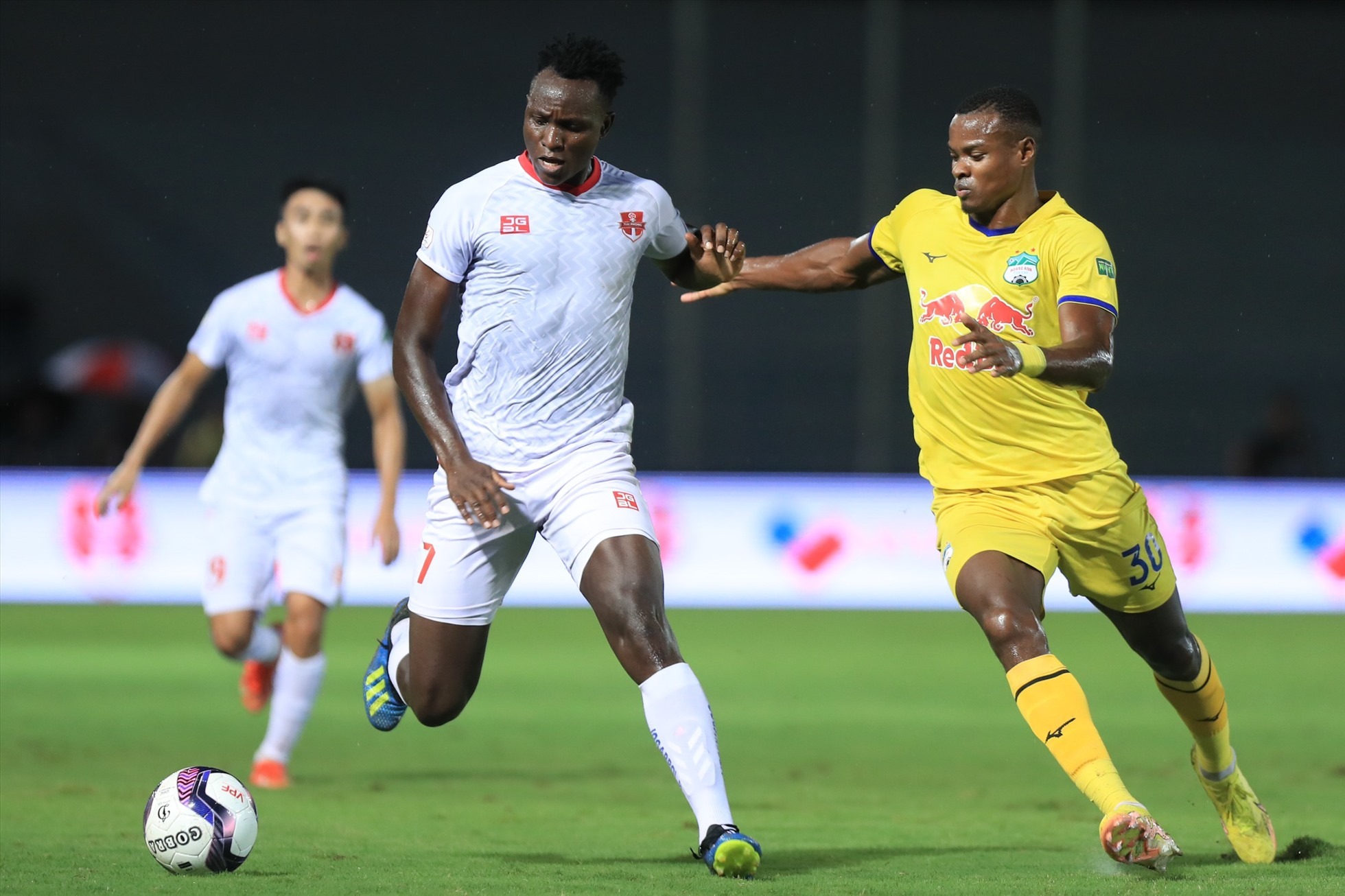 nhan-dinh-soi-keo-hai-phong-vs-hoang-anh-gia-lai-luc-19h15-ngay-19-11-2024-1