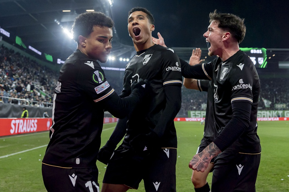 Nhận định soi kèo Guimaraes vs Fiorentina lúc 03h00 ngày 20/12/2024 nhan-dinh-soi-keo-guimaraes-vs-fiorentina-luc-03h00-ngay-20-12-2024-1