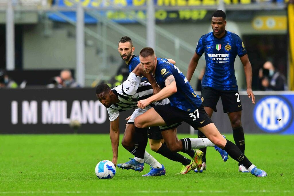 Nhận định soi kèo Inter Milan vs Udinese vào 03h00 ngày 20/12/2024 nhan-dinh-soi-keo-inter-milan-vs-udinese-vao-03h00-ngay-20-12-2024-1