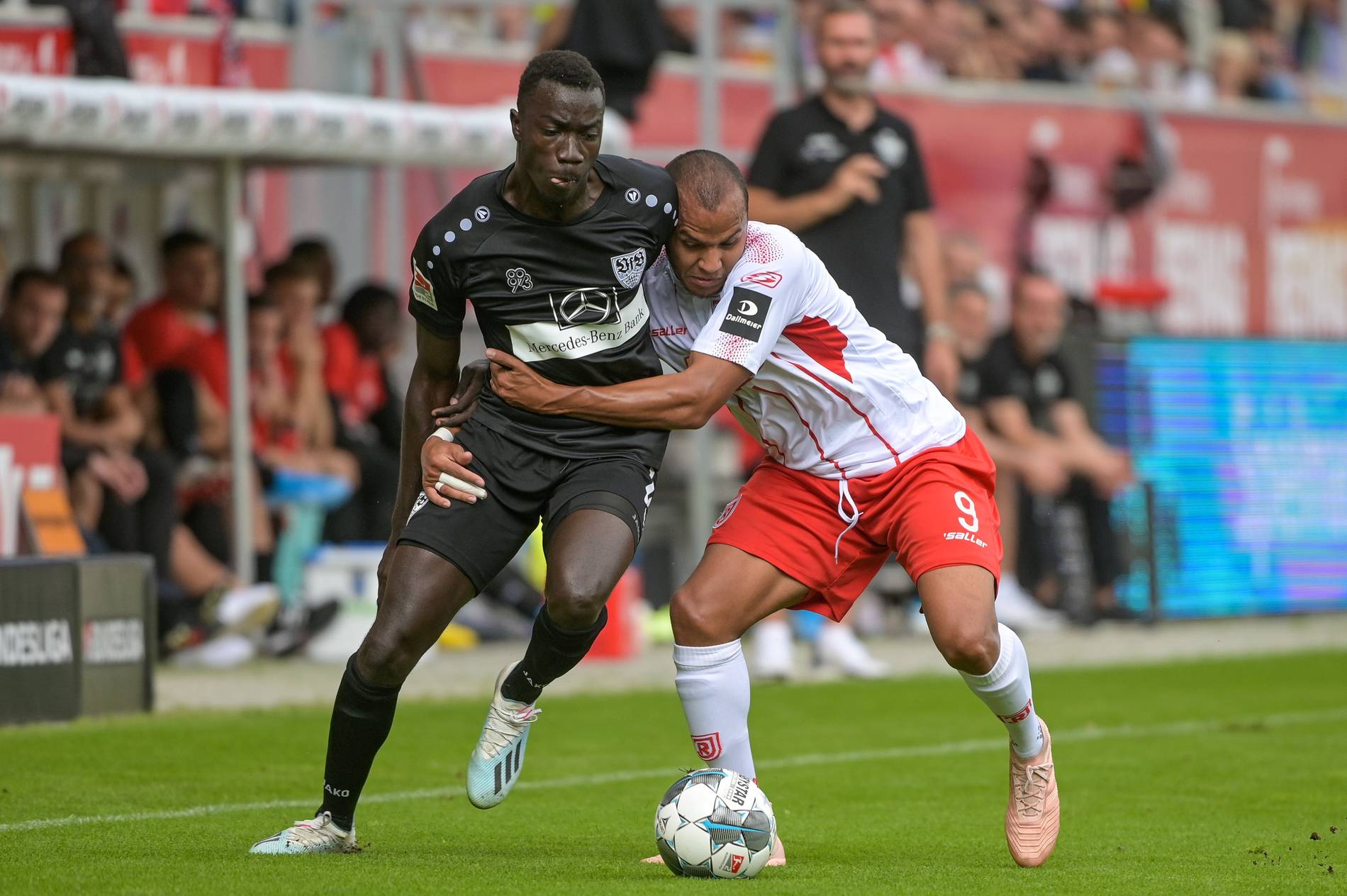 nhan-dinh-soi-keo-regensburg-vs-stuttgart-luc-00h00-ngay-04-12-2024