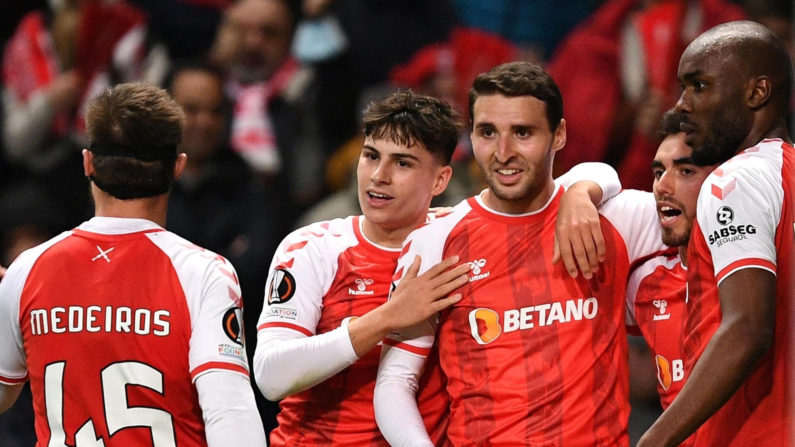 Nhận định soi kèo Roma vs Braga lúc 00h45 ngày 13/12/2024 nhan-dinh-soi-keo-roma-vs-braga-luc-00h45-ngay-13-12-2024-1
