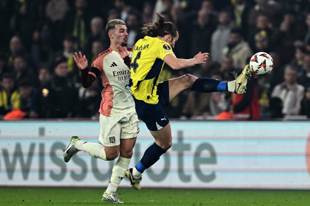 nhan-dinh-soi-keo-midtjylland-vs-fenerbahce-luc-03h00-ngay-31-1-2025-1