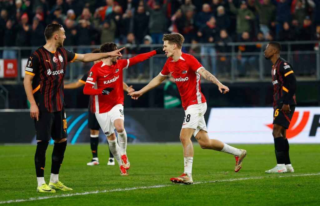 Nhận định soi kèo Galatasaray vs AZ Alkmaar lúc 00h45 ngày 21/2/2025 nhan-dinh-soi-keo-galatasaray-vs-az-alkmaar-luc-00h45-ngay-21-2-2025-1