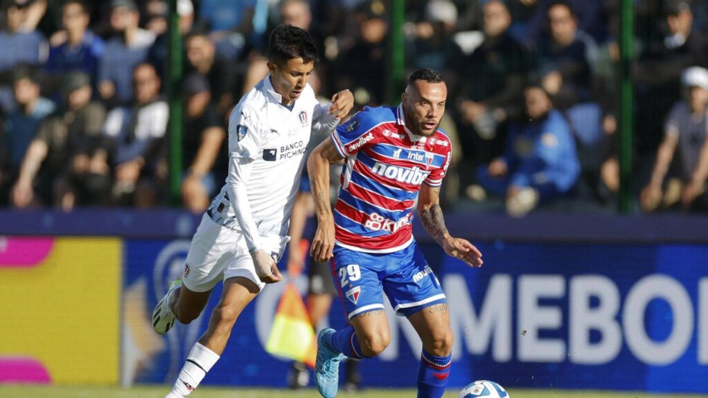 Nhận định soi kèo Fortaleza vs Racing Club lúc 07h30 ngày 2/4/2025 nhan-dinh-soi-keo-fortaleza-vs-racing-club-luc-07h30-ngay-2-4-2025-1