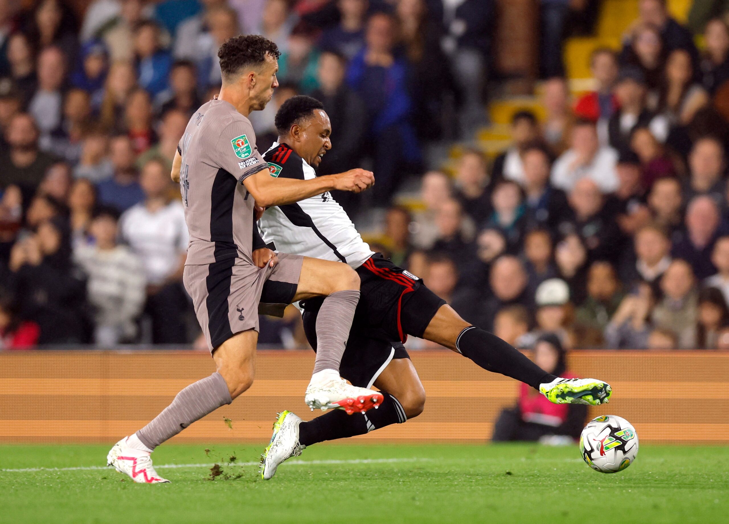Nhận định soi kèo Fulham vs Tottenham lúc 20h30 ngày 16/3/2025 nhan-dinh-soi-keo-fulham-vs-tottenham-luc-20h30-ngay-16-3-2025-1