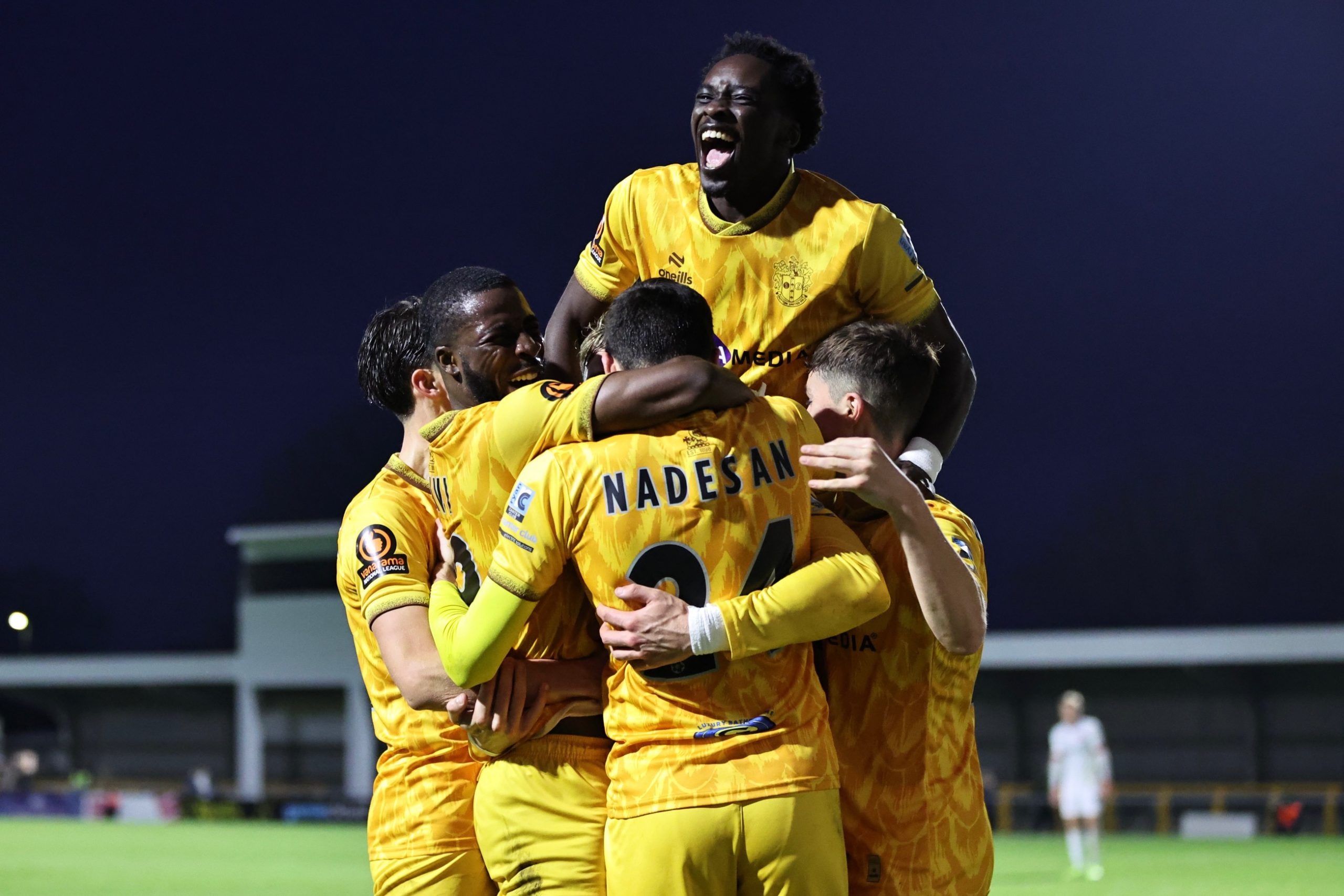 Nhận định soi kèo Fylde vs Sutton lúc 02h45 ngày 19/3/2025 nhan-dinh-soi-keo-fylde-vs-sutton-luc-02h45-ngay-19-3-2025-1