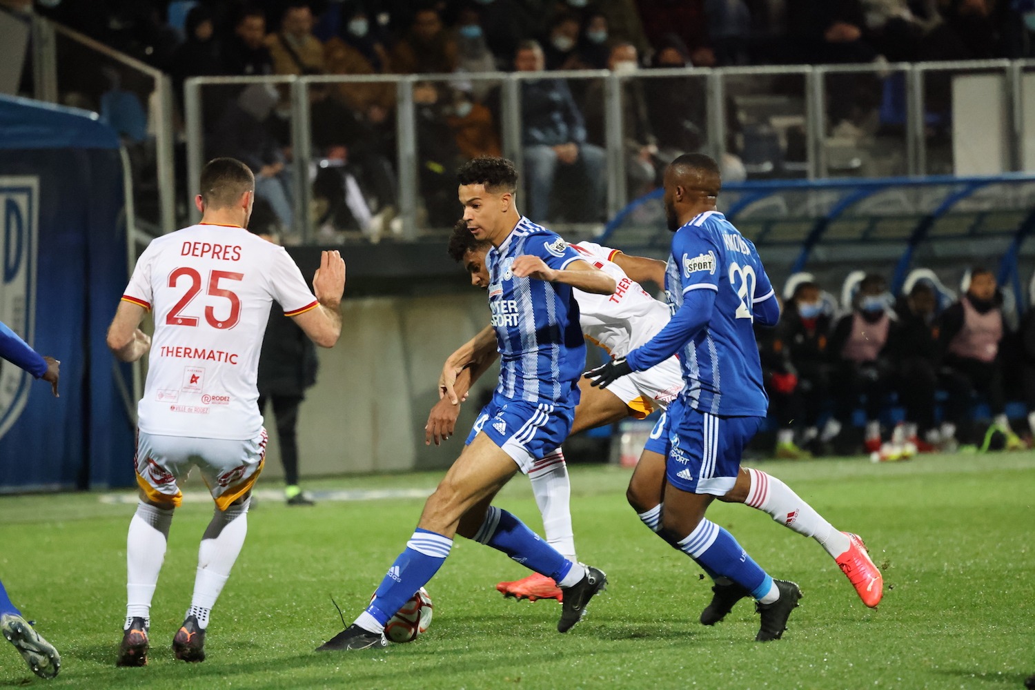 Nhận định soi kèo Rodez vs Dunkerque lúc 02h45 ngày 11/3/2025 nhan-dinh-soi-keo-rodez-vs-dunkerque-luc-02h45-ngay-11-3-2025-1