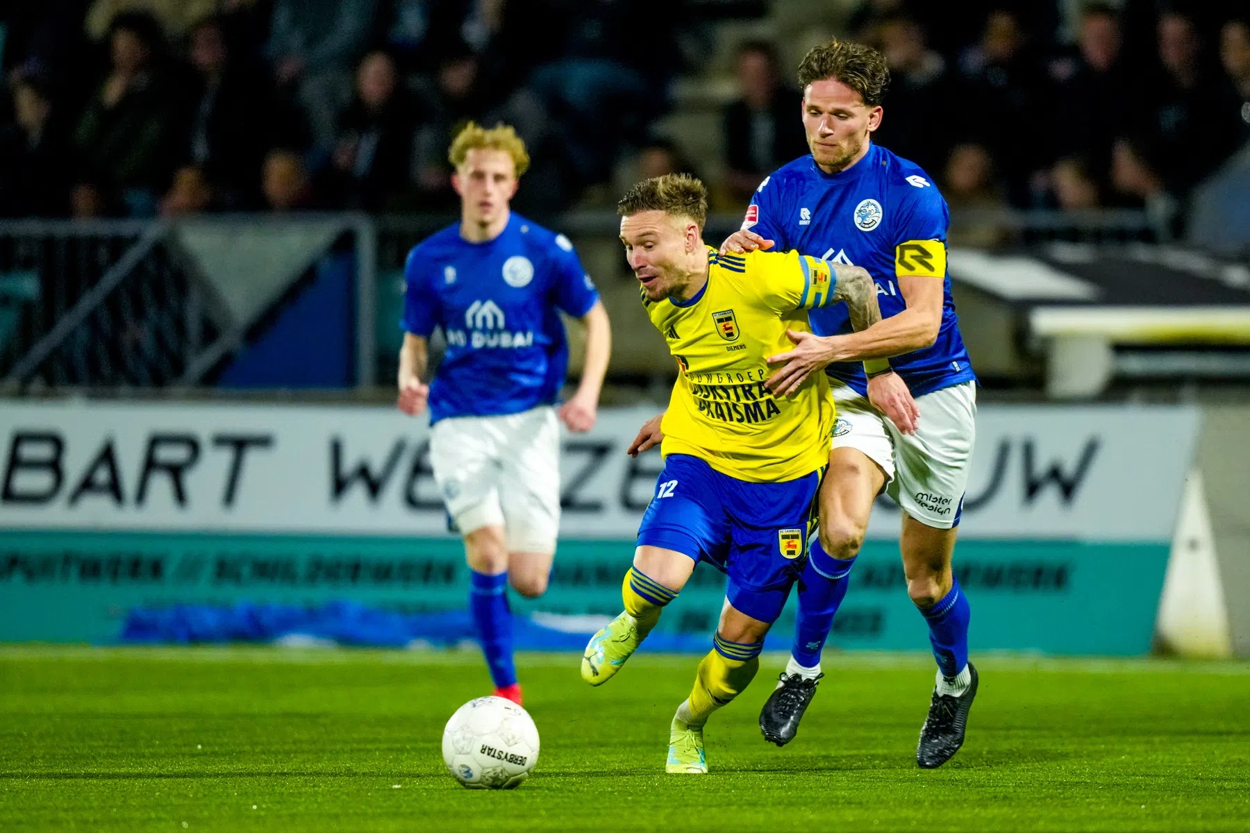 nhan-dinh-soi-keo-cambuur-vs-den-bosch-luc-01h00-ngay-17-5-2025-1