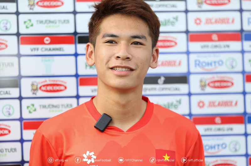 le-van-thuan-duoc-goi-bo-sung-u23-viet-nam-tu-tin-chinh-phuc-dna