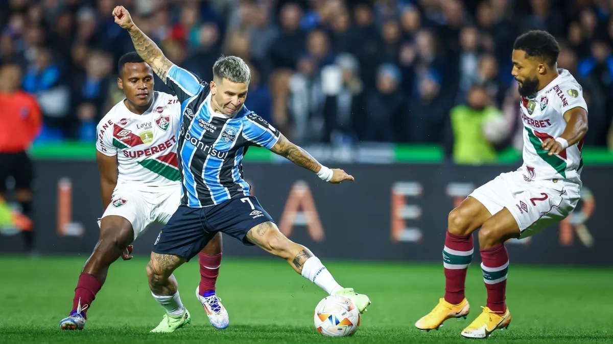 nhan-dinh-soi-keo-fluminense-vs-gremio-luc-7h00-ngay-3-8-2025