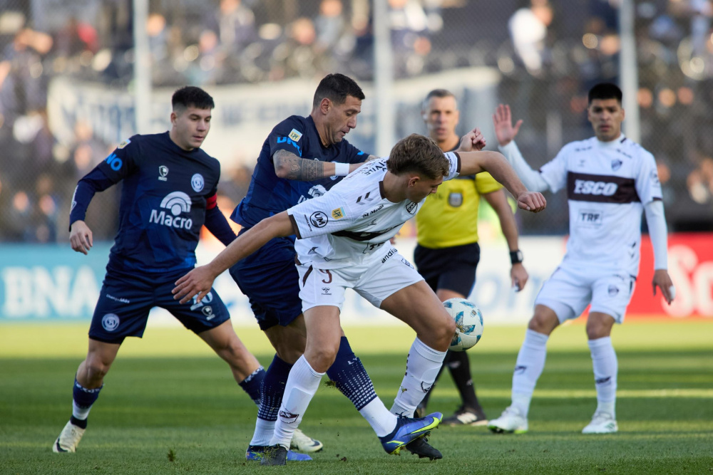 nhan-dinh-soi-keo-platense-vs-rivadavia-luc-7h15-ngay-3-7-2025