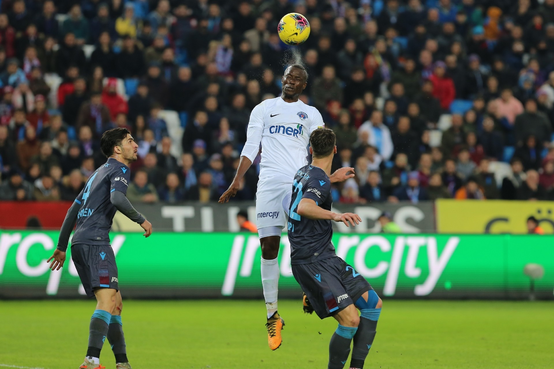 Nhận định soi kèo Kasimpasa vs Trabzonspor lúc 01h30 ngày 19/8/2025 nhan-dinh-soi-keo-kasimpasa-vs-trabzonspor-luc-01h30-ngay-19-8-2025-1