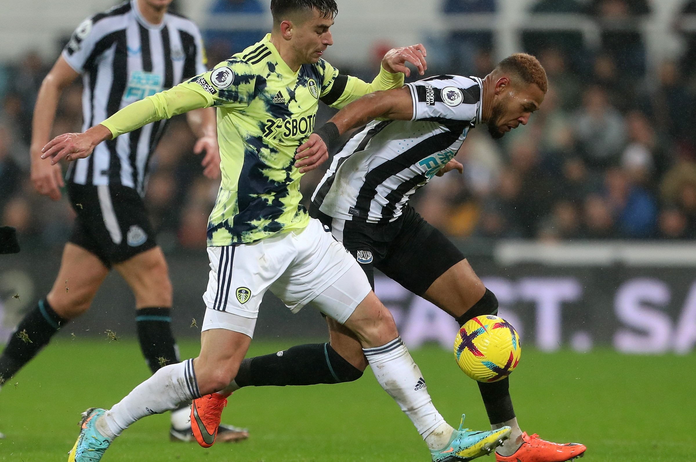 nhan-dinh-soi-keo-leeds-vs-newcastle-luc-23h30-ngay-30-8-2025-1