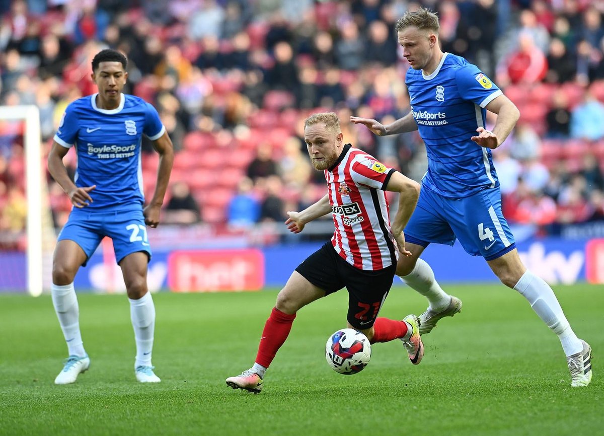 nhan-dinh-soi-keo-sunderland-vs-huddersfield-luc-1h45-ngay-27-8-2025