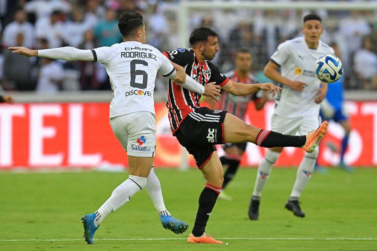 Nhận định soi kèo LDU vs Sao Paulo lúc 05h00 ngày 19/9/2025 nhan-dinh-soi-keo-ldu-vs-sao-paulo-luc-05h00-ngay-19-9-2025-1
