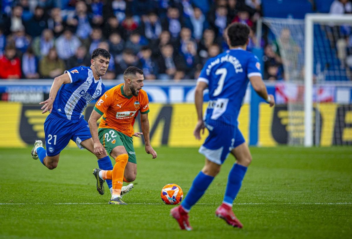 Nhận định soi kèo Alaves vs Valencia lúc 02h00 ngày 21/10/2025 nhan-dinh-soi-keo-alaves-vs-valencia-luc-02h00-ngay-21-10-2025-1
