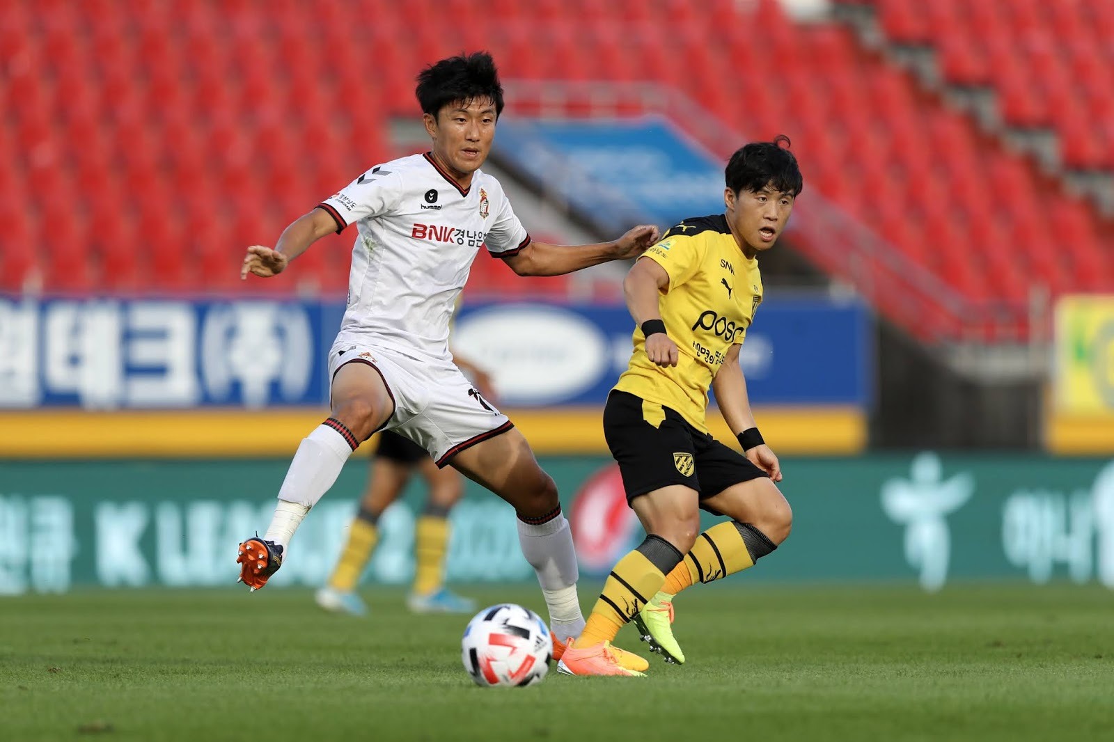 Nhận định soi kèo Gyeongnam vs Jeonnam lúc 12h00 ngày 8/10/2025 nhan-dinh-soi-keo-gyeongnam-vs-jeonnam-luc-12h00-ngay-8-10-2025-1