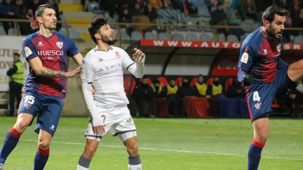 nhan-dinh-soi-keo-cultural-leonesa-vs-huesca-luc-2h30-ngay-13-12-2025