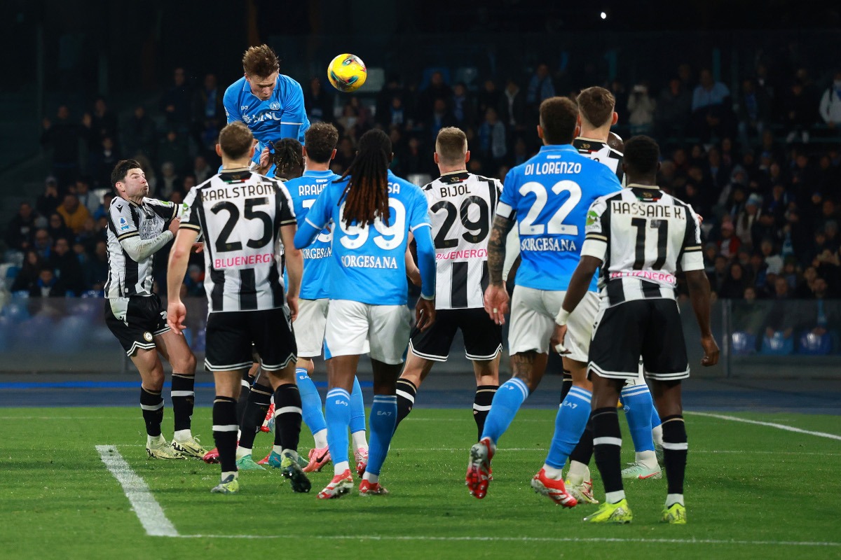 nhan-dinh-soi-keo-udinese-vs-napoli-luc-21h00-ngay-14-12-2025-1