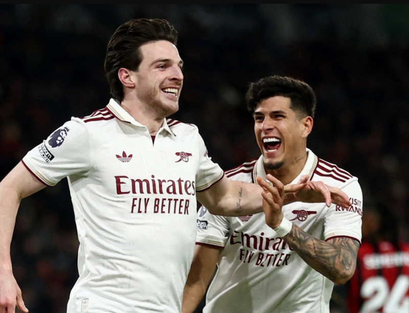 declan-rice-giu-doi-chan-tren-mat-dat-arsenal-khong-ngoai-nhin-man