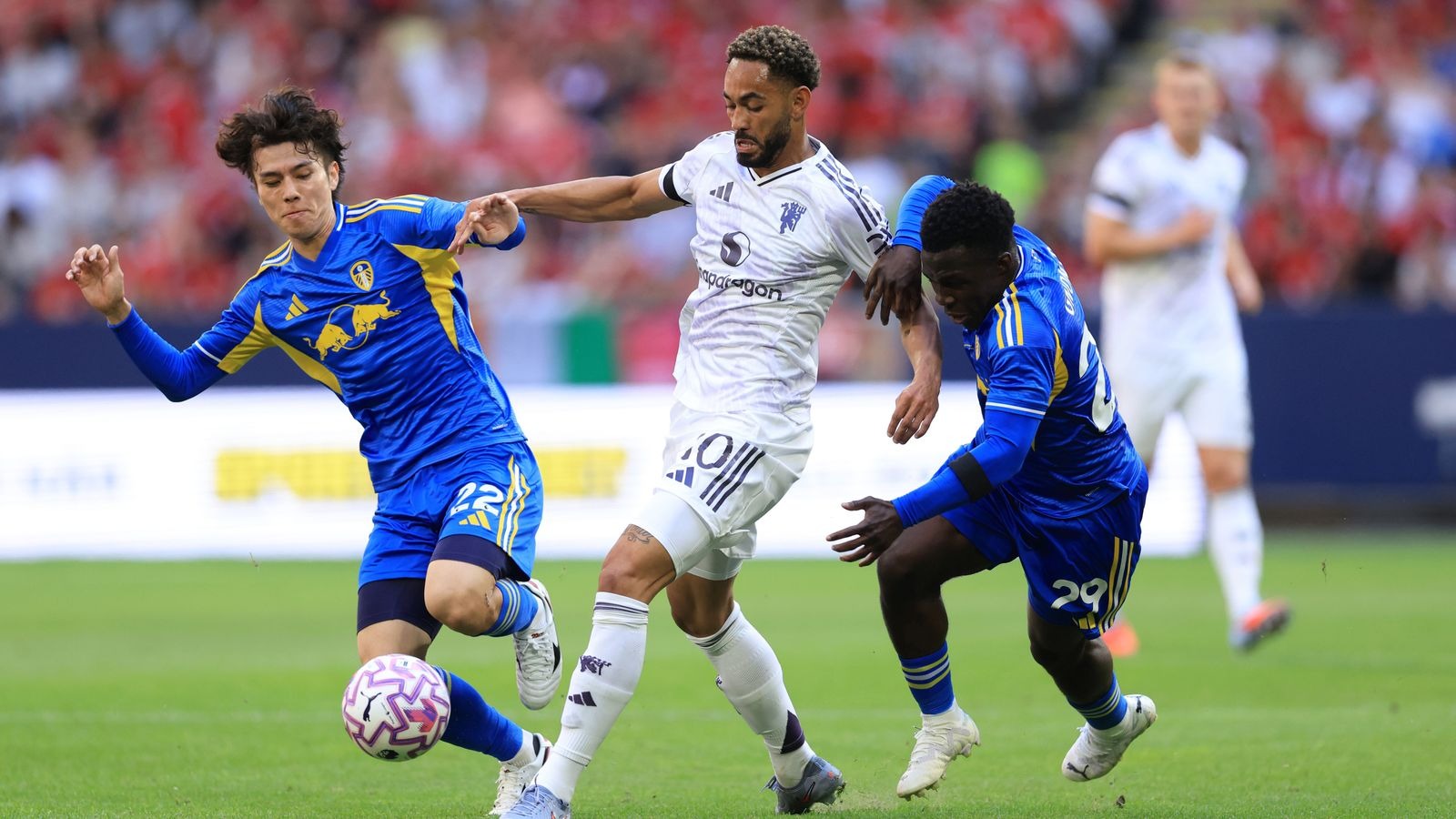 Nhận định soi kèo Leeds vs Man United lúc 19h30 ngày 4/1/2025 nhan-dinh-soi-keo-leeds-vs-man-united-luc-19h30-ngay-4-1-2025-1