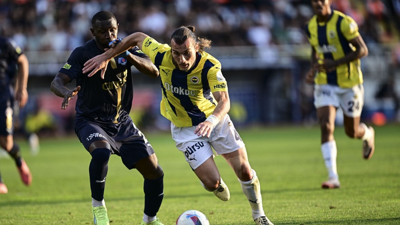 Nhận định soi kèo Fenerbahce vs Kasimpasa lúc 00h00 ngày 24/2/2026 nhan-dinh-soi-keo-fenerbahce-vs-kasimpasa-luc-00h00-ngay-24-2-2026-1