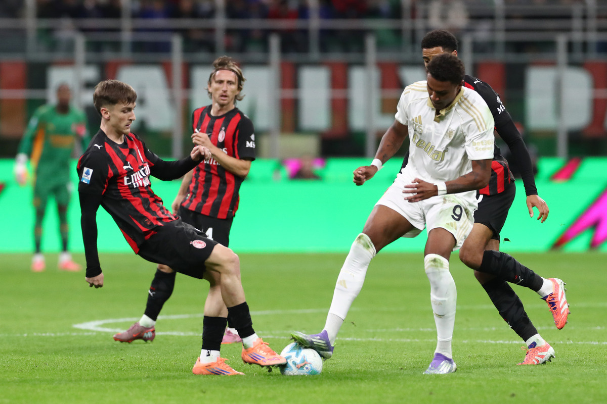 nhan-dinh-soi-keo-pisa-vs-milan-luc-2h46-ngay-14-2-2026