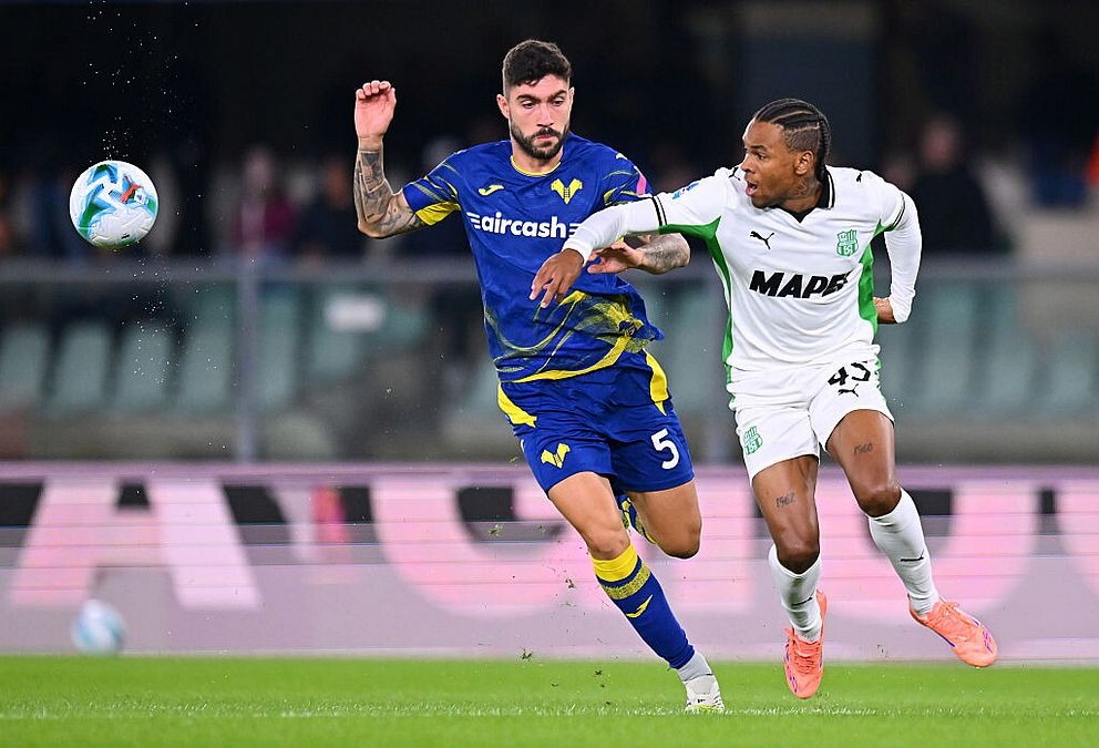 Nhận định soi kèo Sassuolo vs Hellas Verona lúc 02h45 ngày 21/2/2026