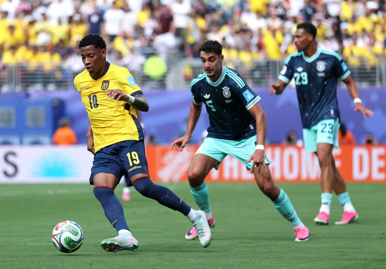 Ecuador vs Đức (03:00 – 26/06)