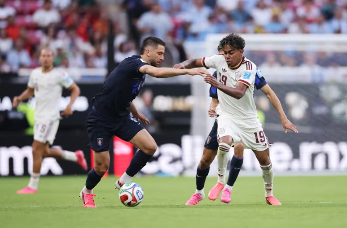 Uruguay vs Tây Ban Nha (07:00 – 27/06) | Xem lại trận đấu